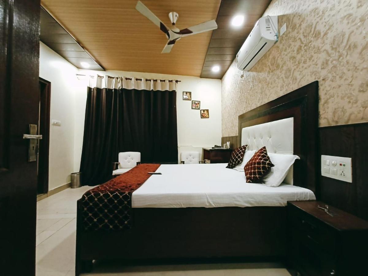 Hotel Mehak Kapurthala Luaran gambar